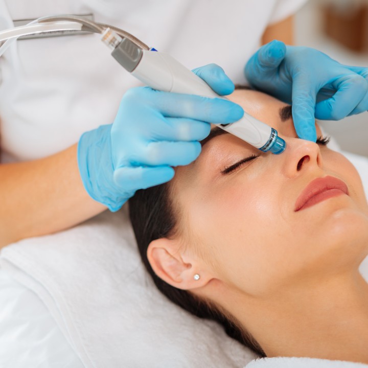 Why Deep Cleansing is the Foundation of Acne Recovery: The Hydrafacial Advantage